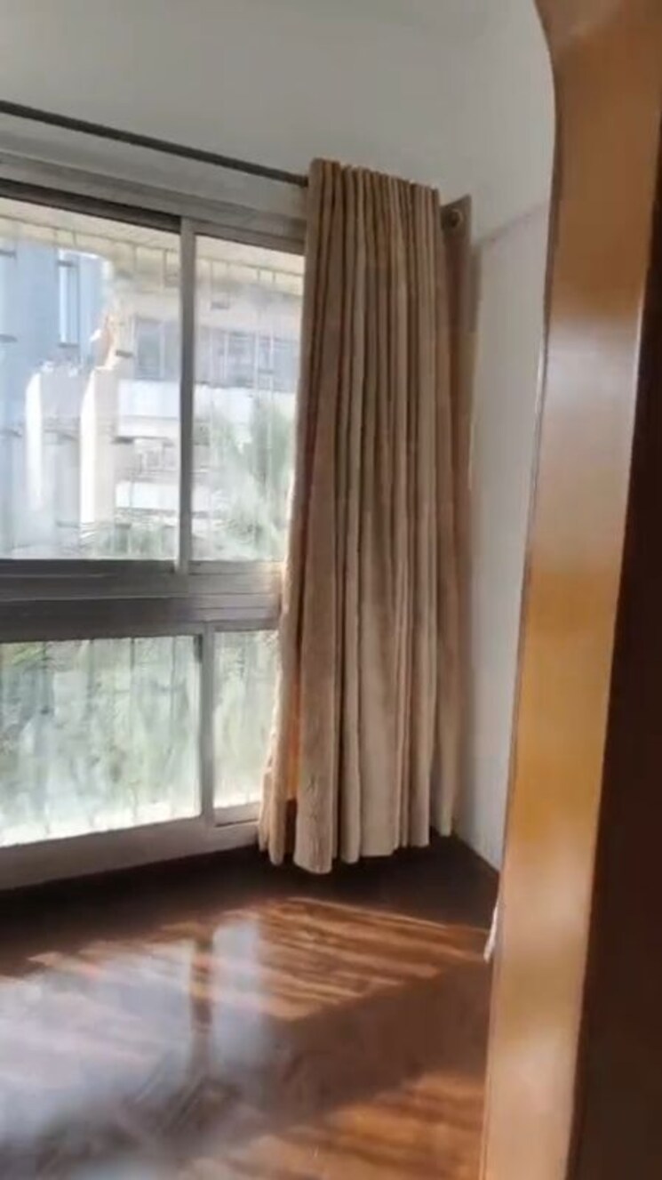 Room, bandra west 2 Bedroom 750 Sq.Ft. Apartment In Bandra West Mumbai 9730733