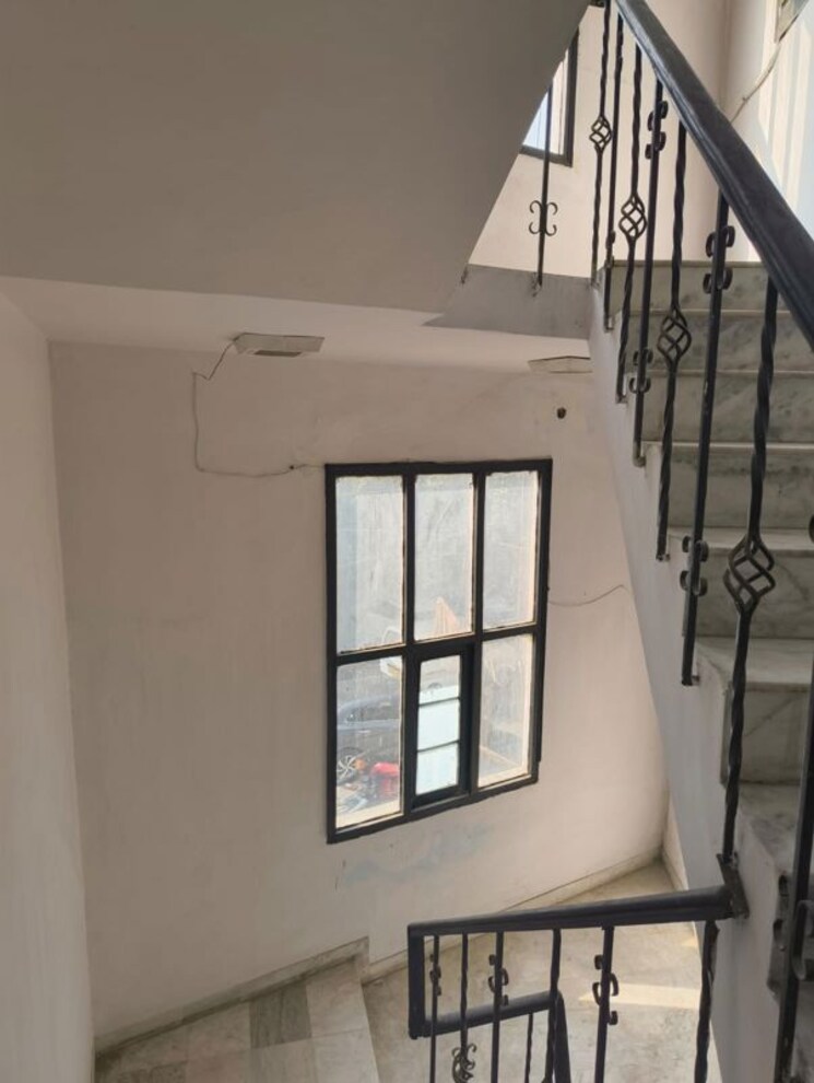 undefined, kalkaji Commercial Office Space 1800 Sq.Ft. In Kalkaji Delhi 9736511