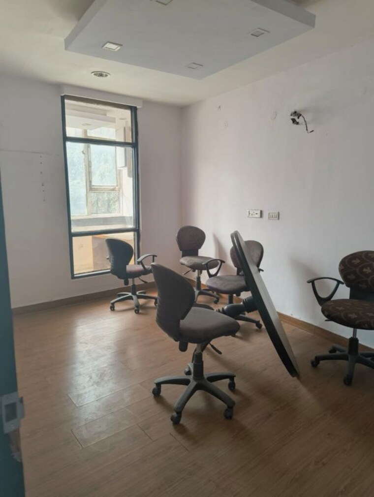 Floor Plan, kalkaji Commercial Office Space 1800 Sq.Ft. In Kalkaji Delhi 9736511