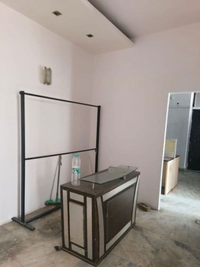 Floor Plan, kalkaji Commercial Office Space 1800 Sq.Ft. In Kalkaji Delhi 9736511