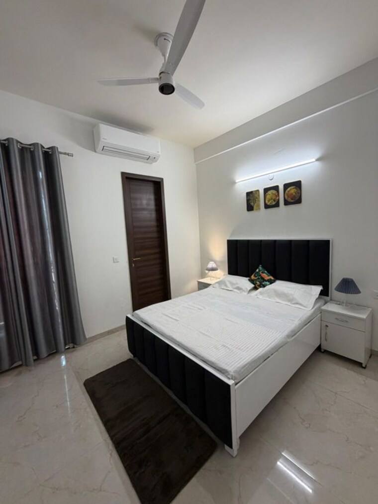 Bedroom, vinayak-plaza 3 Bedroom 1750 Sq.Ft. Builder Floor In Sector 15 Gurgaon 9736513