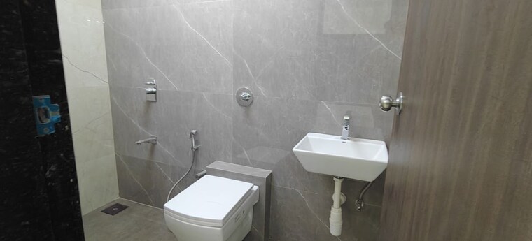 Bathroom, rite-skyluxe 2 Bedroom 743 Sq.Ft. Apartment In Chembur Mumbai 9736515