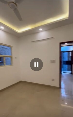 Room in 1.5 BHK Builder Floor at Govindpuri – for Sale