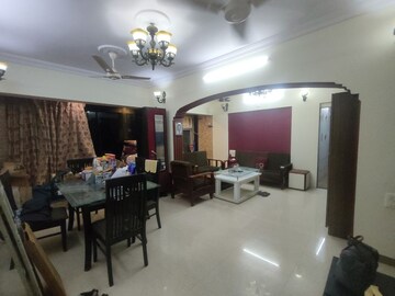 Living Room in 2 BHK Apartment at Elizabeth Apartments, Parel – for Rent