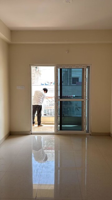Room in 2 BHK Apartment at Peddapur – for Sale