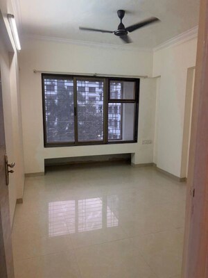 Room in 2 BHK Apartment at Goyal Green Woods, Andheri East – for Sale