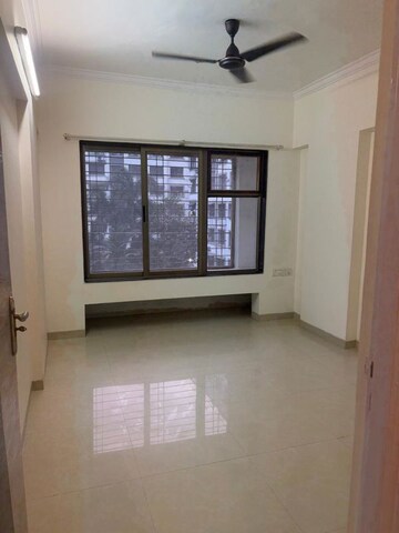 Room in 2 BHK Apartment at Goyal Green Woods, Andheri East – for Sale