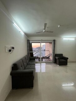 2 BHK Apartment For Rent in Eka Elitas