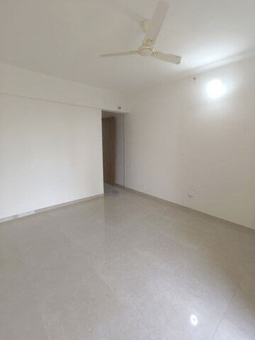 Room in 3 BHK Apartment at Eka Elitas, Kothrud – for Rent