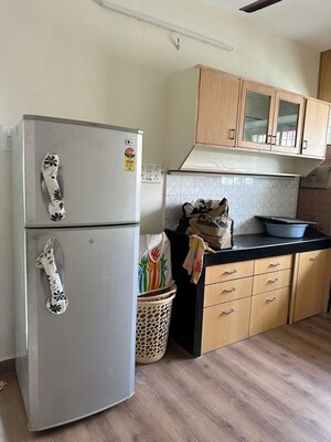 Furnished Amenities in 1 BHK Apartment at Saudamini CHS, Kothrud – for Rent