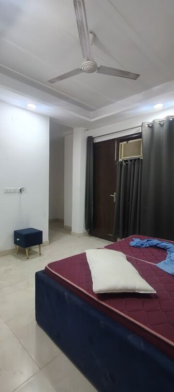 Bedroom in 3 BHK Builder Floor at Chattarpur – for Rent