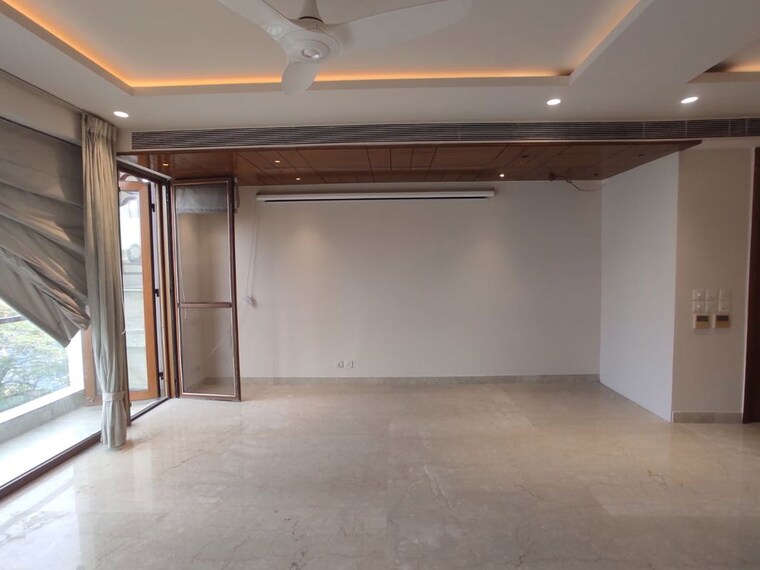 Room, panchsheel park 4 Bedroom 4500 Sq.Ft. Builder Floor In Panchsheel Park Delhi 9736632