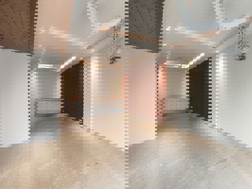 4 BHK + Servant Room Builder Floor For Sale in Panchsheel Park