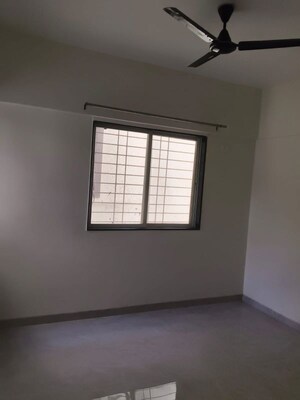 Room in 1 BHK Apartment at DT Golden Nest, Kiwale – for Rent