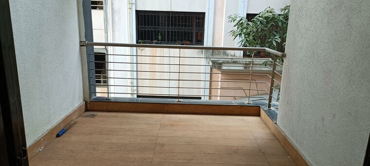 Balcony, manisha-apartment-law-college-road 2 Bedroom 1150 Sq.Ft. Apartment In Law College Road Pune 9736647