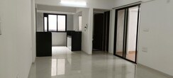 2 BHK Apartment For Rent in Manisha Apartment Law College Road
