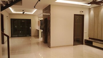 Room in 5 BHK Independent House at Sector 80 – for Sale