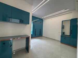 Room in 2 BHK Apartment at Kondapur – for Rent