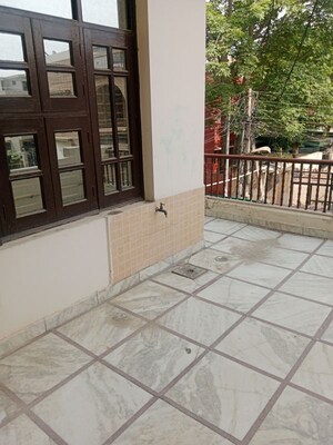 Balcony in 2 BHK Builder Floor at Sector 11 – for Rent