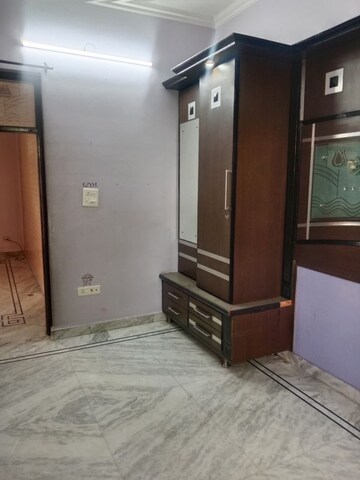 Room in 2 BHK Builder Floor at Sector 11 – for Rent