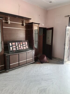 Living Room in 2 BHK Builder Floor at Sector 11 – for Rent