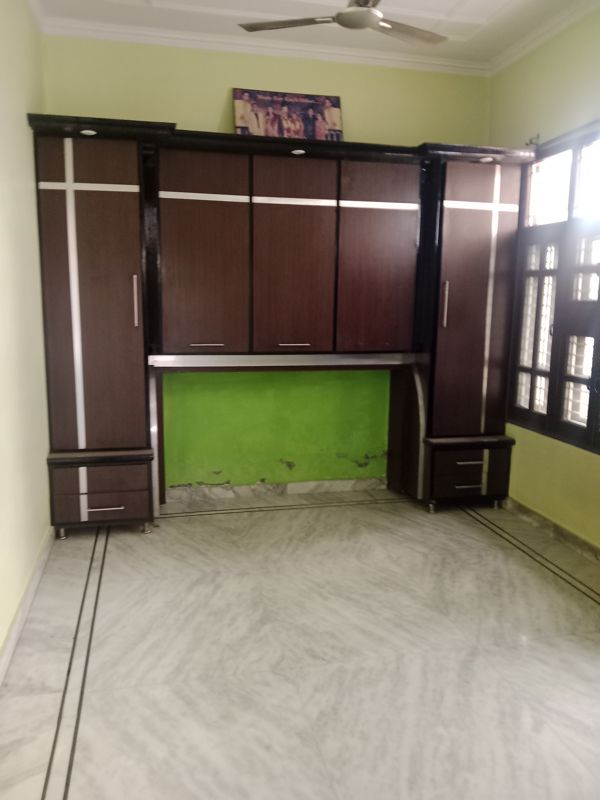 2 BHK + Pooja Room Builder Floor For Rent in sector 11