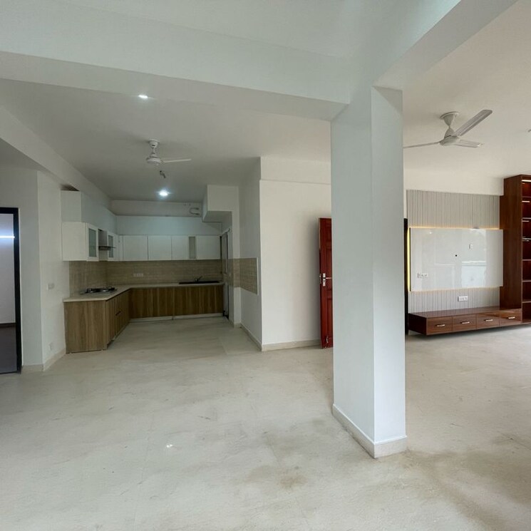 Kitchen, bptp-amstoria 3 Bedroom 2229 Sq.Ft. Builder Floor In Sector 102 Gurgaon 9736708