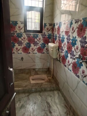 Bathroom in 2 BHK Builder Floor at Sector 25 – for Rent