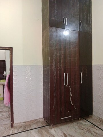 Furnished Amenities in 2 BHK Builder Floor at Sector 25 – for Rent