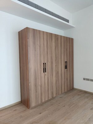 Room in 4 BHK Apartment at Rustomjee Crown, Prabhadevi – for Rent