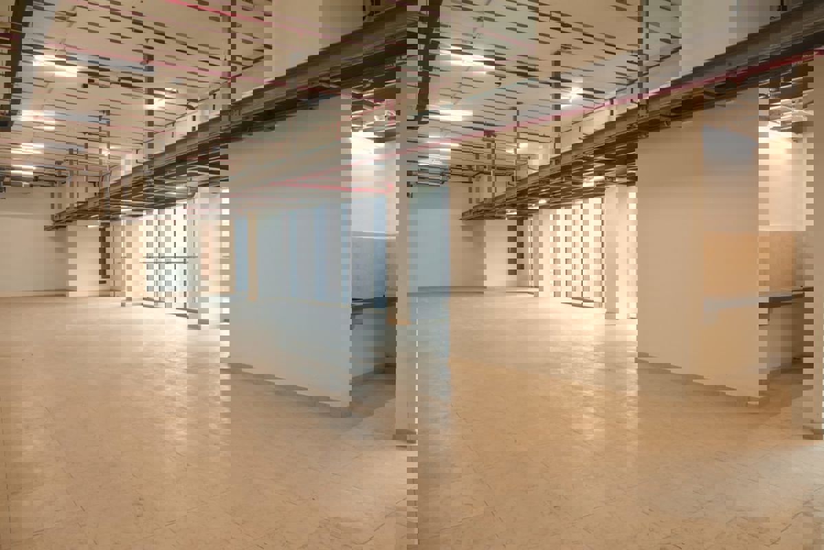 Office Space For Rent in Turf Estate