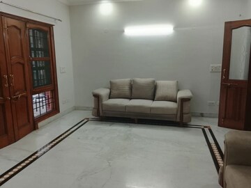 3 BHK Builder Floor For Rent in Sector 31