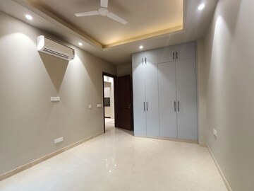 Room in 3 BHK Builder Floor at Greater Kailash I – for Sale