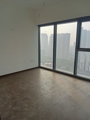 Room in 2 BHK Apartment at Lodha Azure, Powai – for Rent