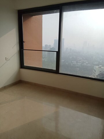 Room in 2 BHK Apartment at Lodha Azure, Powai – for Rent