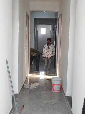 Building Lobby in Studio Builder Floor at Sector 44 – for Rent