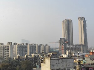 Studio Builder Floor – Exterior View View at Sector 44 - for Rent