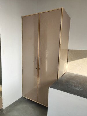 Room in Studio Builder Floor at Sector 44 – for Rent