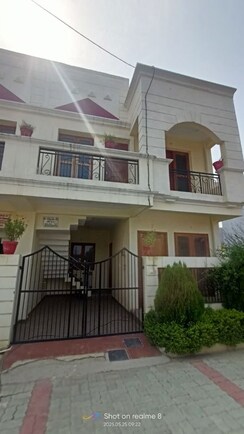 4 BHK + Extra Room Villa For Rent in Gomti Nagar