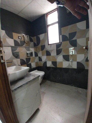Bathroom in 3 BHK Builder Floor at Sector 14 – for Rent