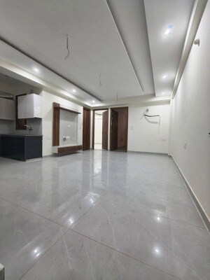 3 BHK Builder Floor For Rent in Sector 14