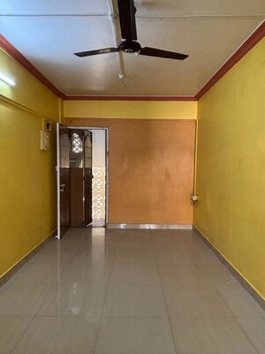 Room in Studio Apartment at Dombivli West – for Rent