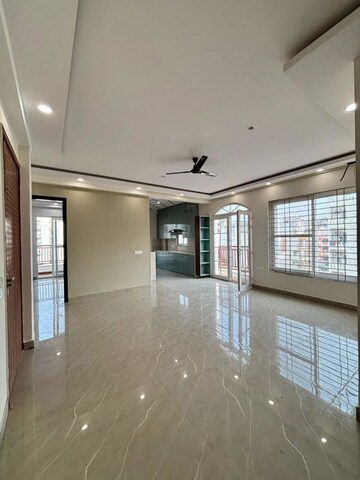 Room in 3 BHK Apartment at Ireo The Corridors, Sector 67a – for Rent