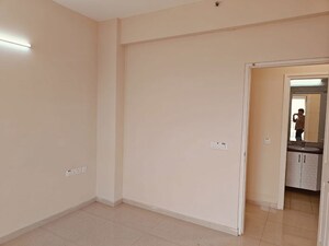 3 BHK Apartment For Rent in Ireo The Corridors, Sector 67a