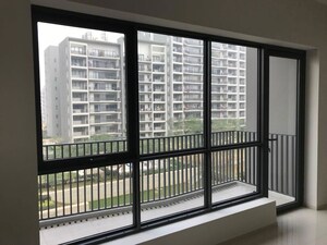 Room in 3 BHK Apartment at Ireo Skyon, Sector 60 – for Rent