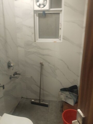 Bathroom in 1 RK Builder Floor at Moti Nagar – for Rent