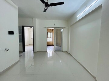 Room in 1 BHK Apartment at Paranjape Schemes Madhukosh, Dhayari – for Sale