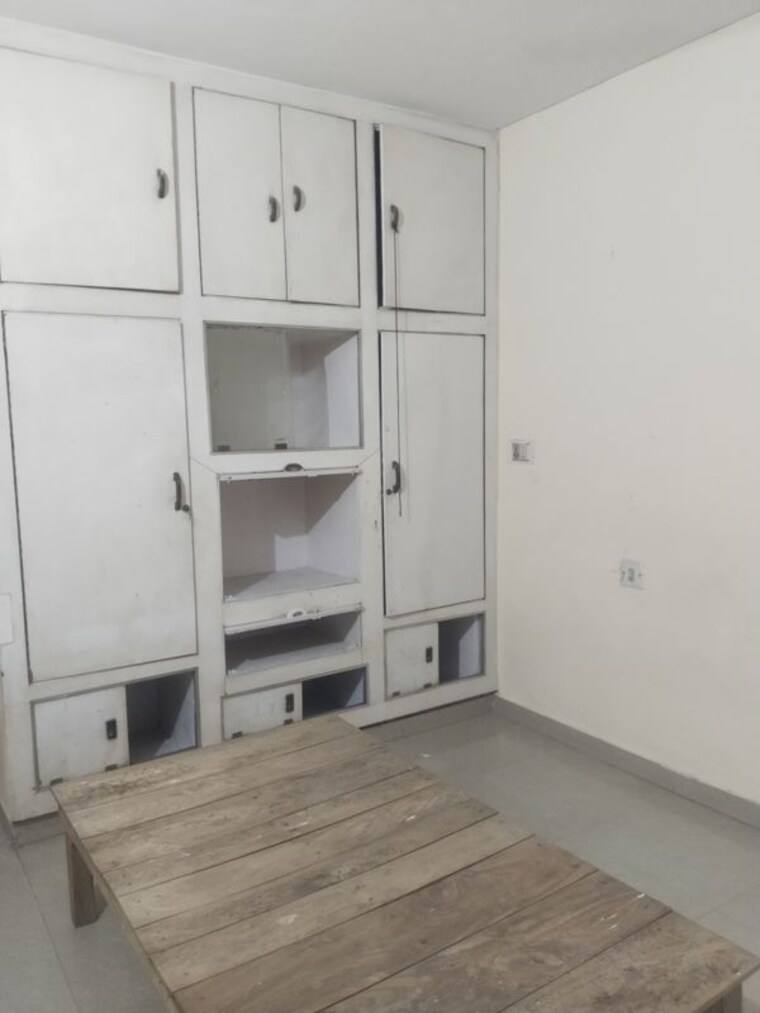 Bathroom, gomti nagar 1.5 Bedroom 800 Sq.Ft. Builder Floor In Gomti Nagar Lucknow 9736908