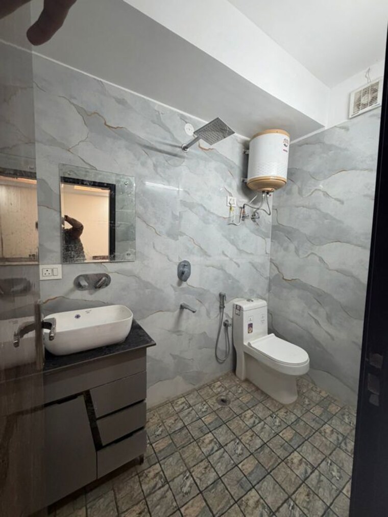 Bathroom, ansal-sushant-floors 1 RK 360 Sq.Ft. Builder Floor In Sushant Lok ii Gurgaon 9736910