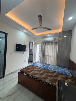 Bedroom in 1 RK Builder Floor at Ansal Sushant Floors, Sushant Lok ii – for Rent